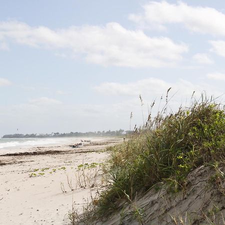 The Caribbean Court Boutique Hotel Vero Beach Exteriör bild