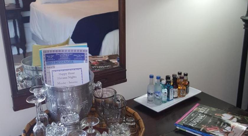 The Caribbean Court Boutique Hotel Vero Beach Exteriör bild
