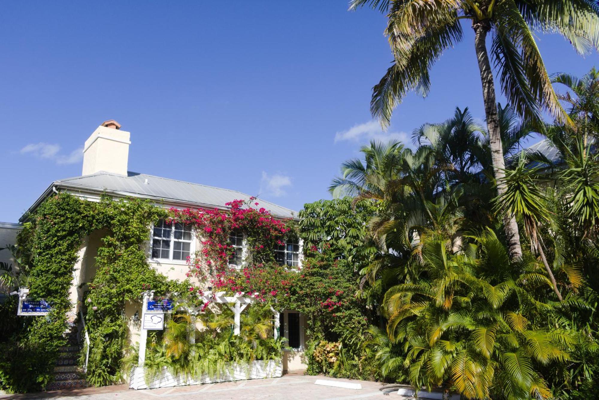 The Caribbean Court Boutique Hotel Vero Beach Exteriör bild